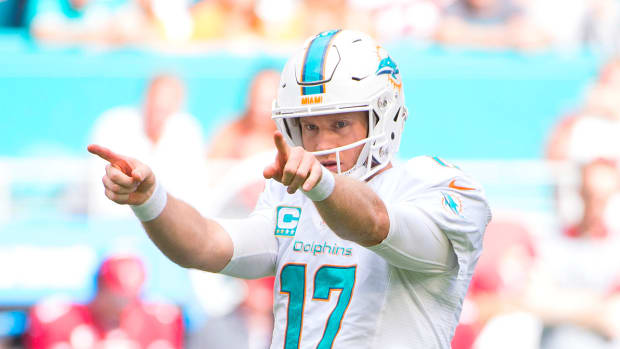 ryan-tannehill-miami-dolphins1300-724.png